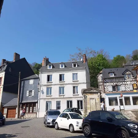 La Maison Des Lumières