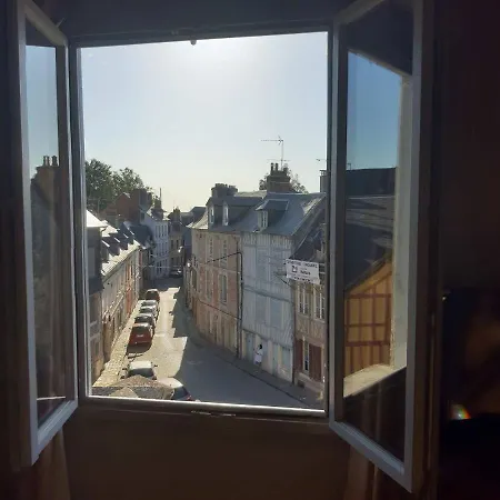 La Maison Des Lumières