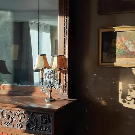 La Maison Des Lumieres